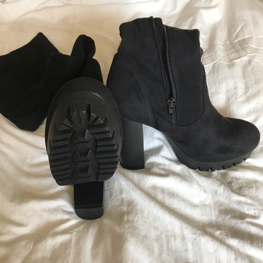 Over the knee boots - Picture 4 of 6